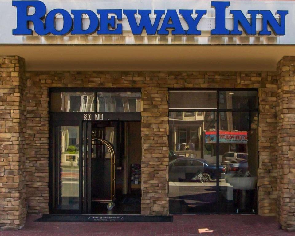 Rodeway Inn Bronx Zoo Main image 1